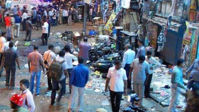 INDIA: DUE CONDANNE CAPITALI PER ATTENTATO A HYDERABAD NEL 2007