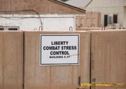 Il muro di Camp Liberty