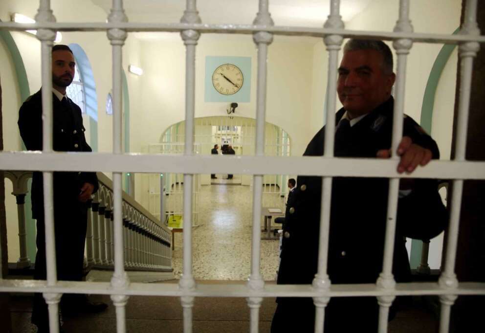 carcere agenti