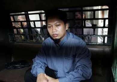 Hasan nel furgone della polizia, 14 settembre 2005
