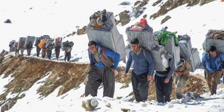IRAN - Kolbar, Kurd border porters
